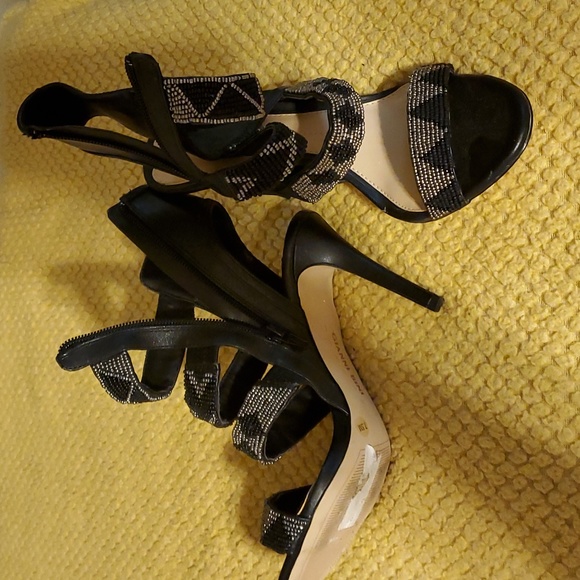 Gianni bini black with gold accents 3 inch heel open toe and open back shoes - Picture 1 of 4